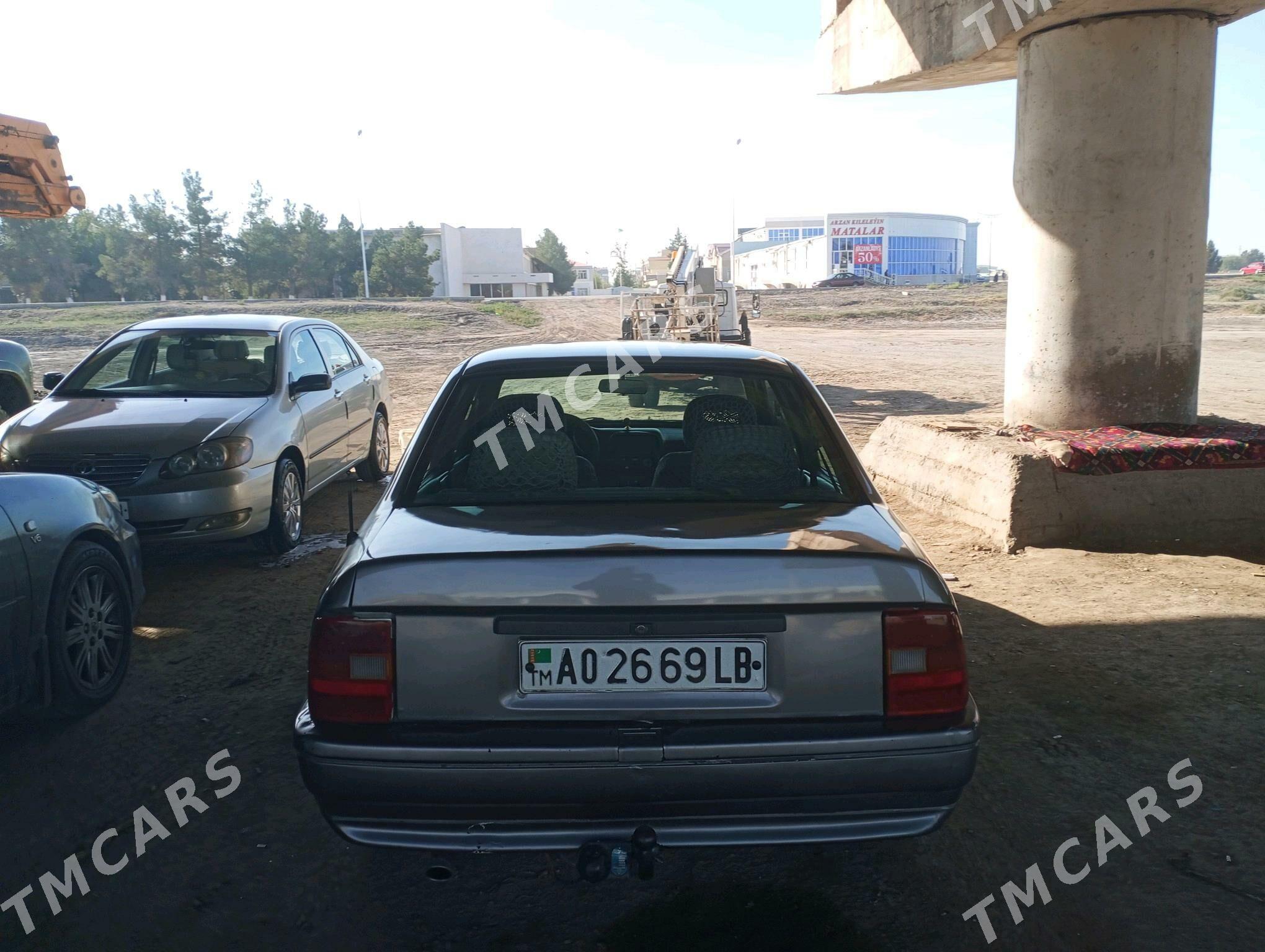 Opel Vectra 1990 - 30 000 TMT - Туркменабат - img 2