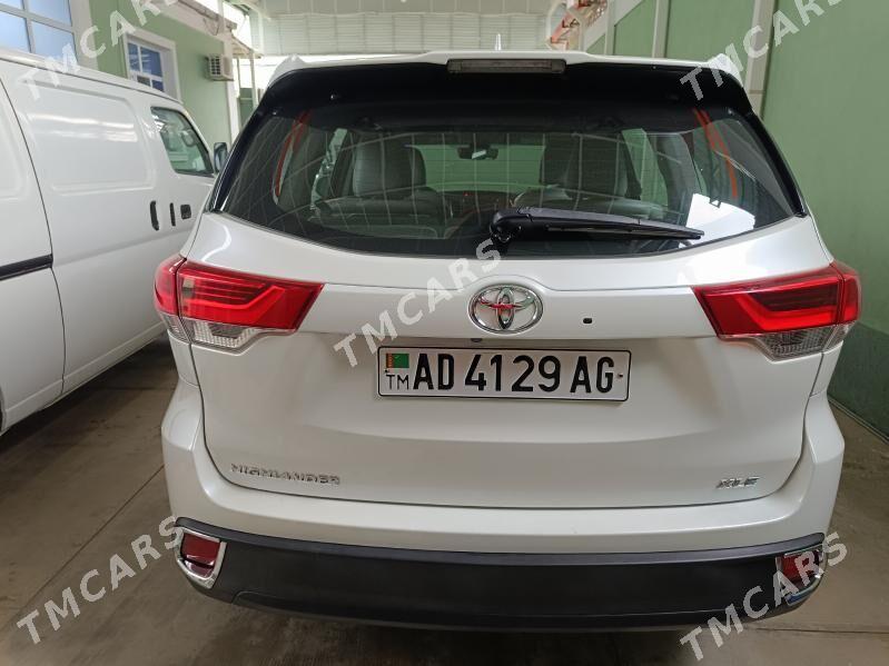 Toyota Highlander 2018 - 520 000 TMT - Aşgabat - img 4