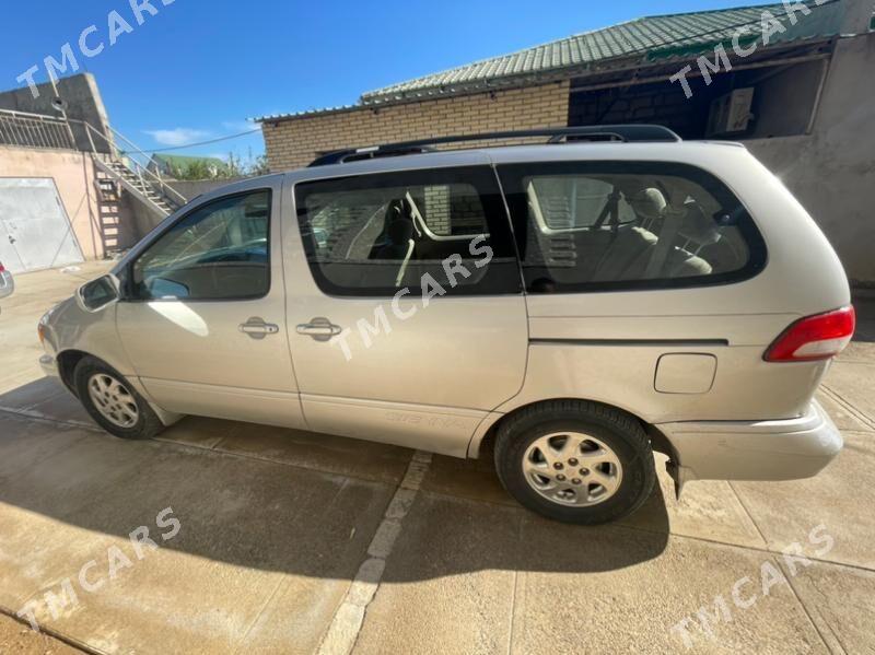 Toyota Sienna 2002 - 130 000 TMT - Türkmenbaşy - img 2