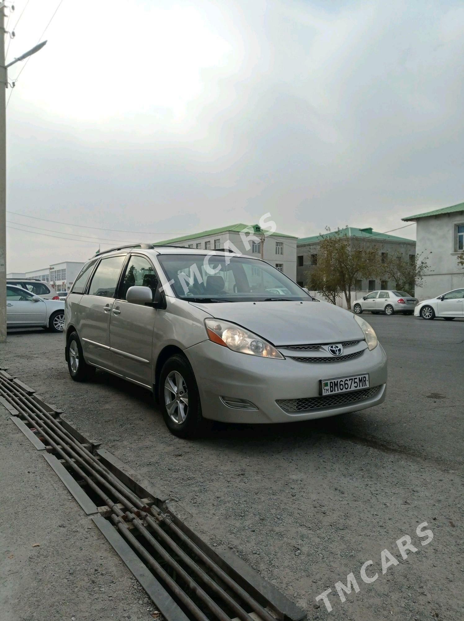 Toyota Sienna 2004 - 195 000 TMT - Mary - img 3