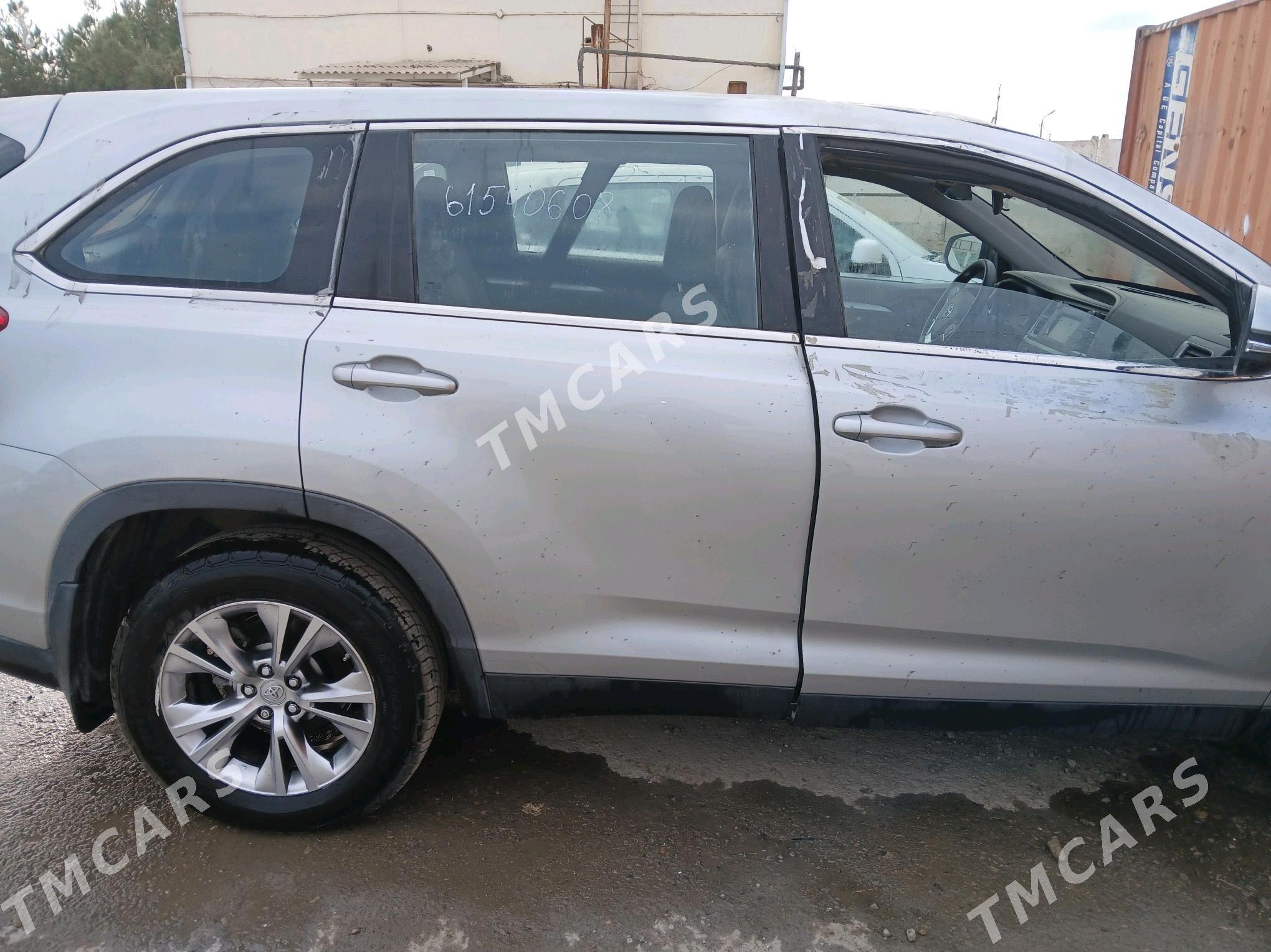 Toyota Highlander 2019 - 380 000 TMT - Мары - img 7