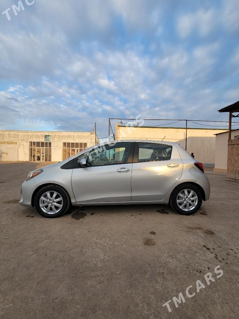 Toyota Yaris 2014 - 150 000 TMT - Дашогуз - img 4