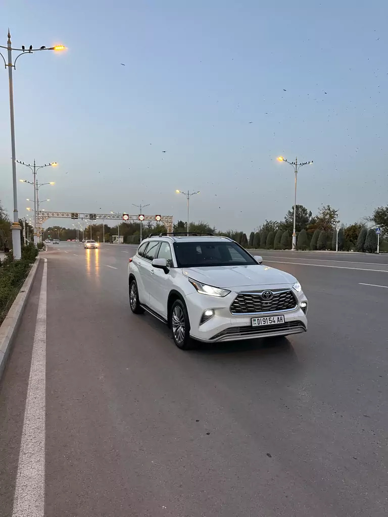 Toyota Highlander 2021 - 595 000 TMT - 1 мкр - img 3