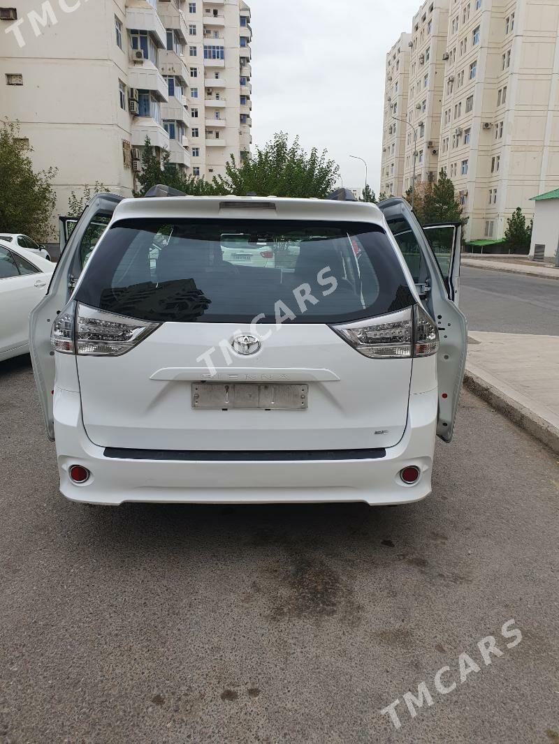 Toyota Sienna 2016 - 395 000 TMT - Aşgabat - img 5