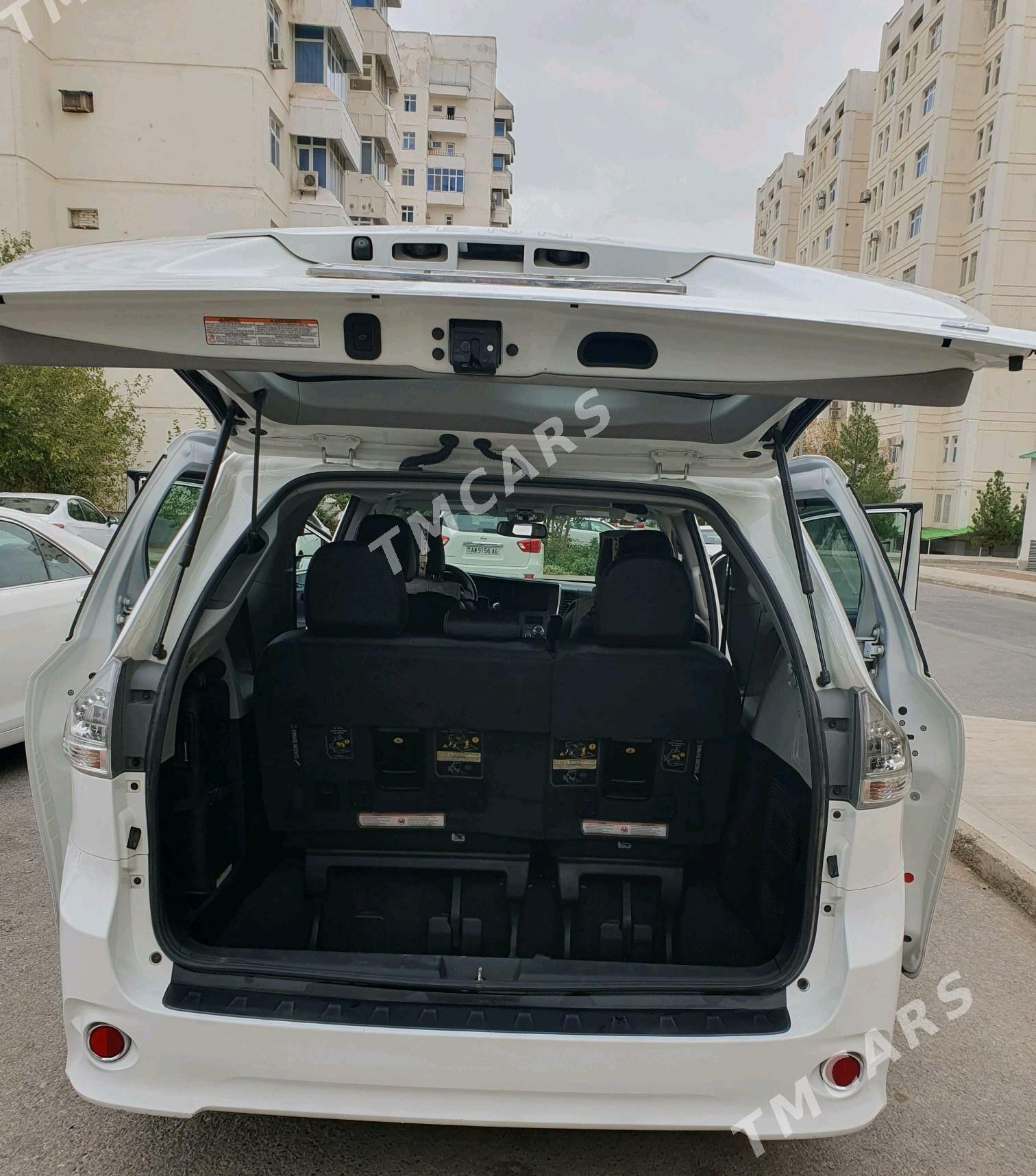 Toyota Sienna 2016 - 395 000 TMT - Aşgabat - img 9