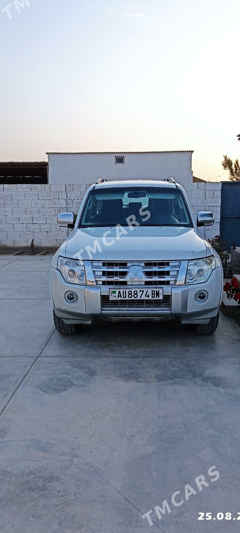 Mitsubishi Pajero 2010 - 240 000 TMT - Balkanabat - img 3