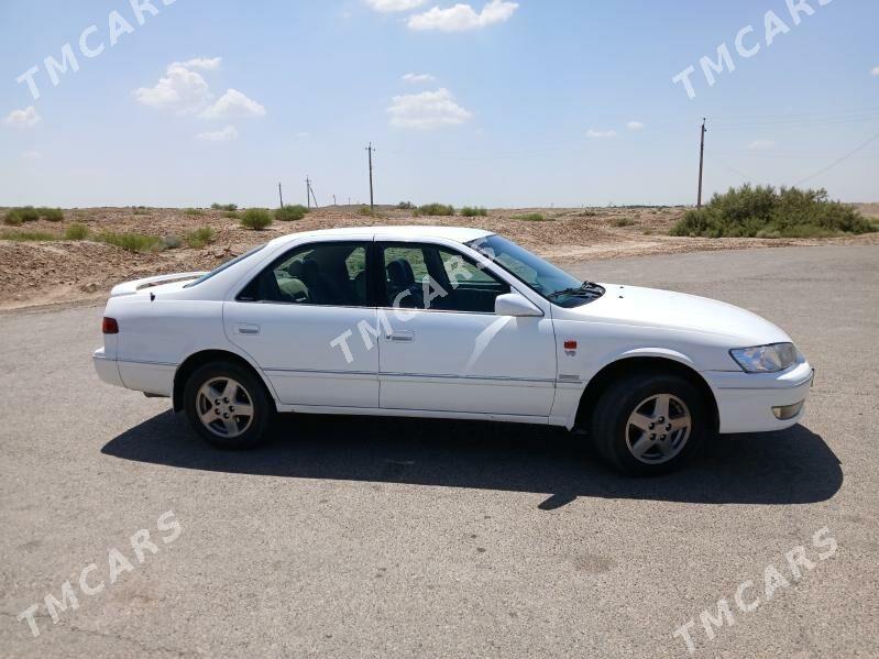 Toyota Camry 2001 - 120 000 TMT - Baýramaly - img 3