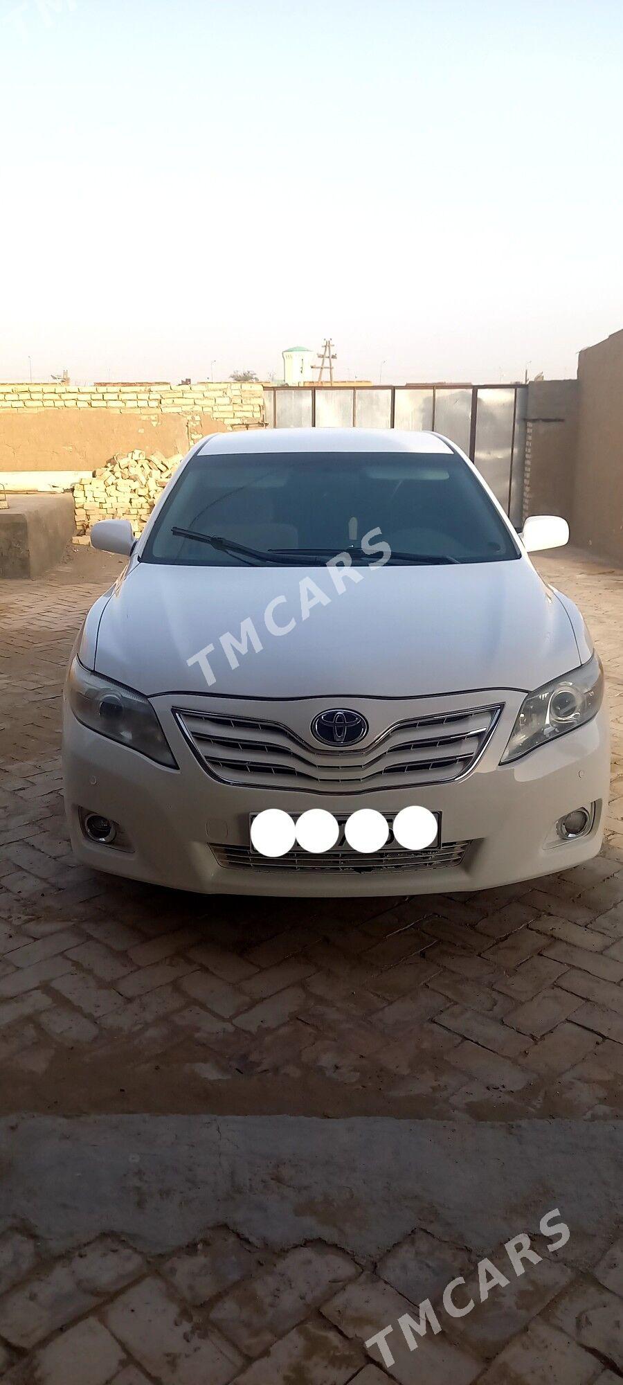 Toyota Camry 2011 - 190 000 TMT - етр. Туркменбаши - img 2