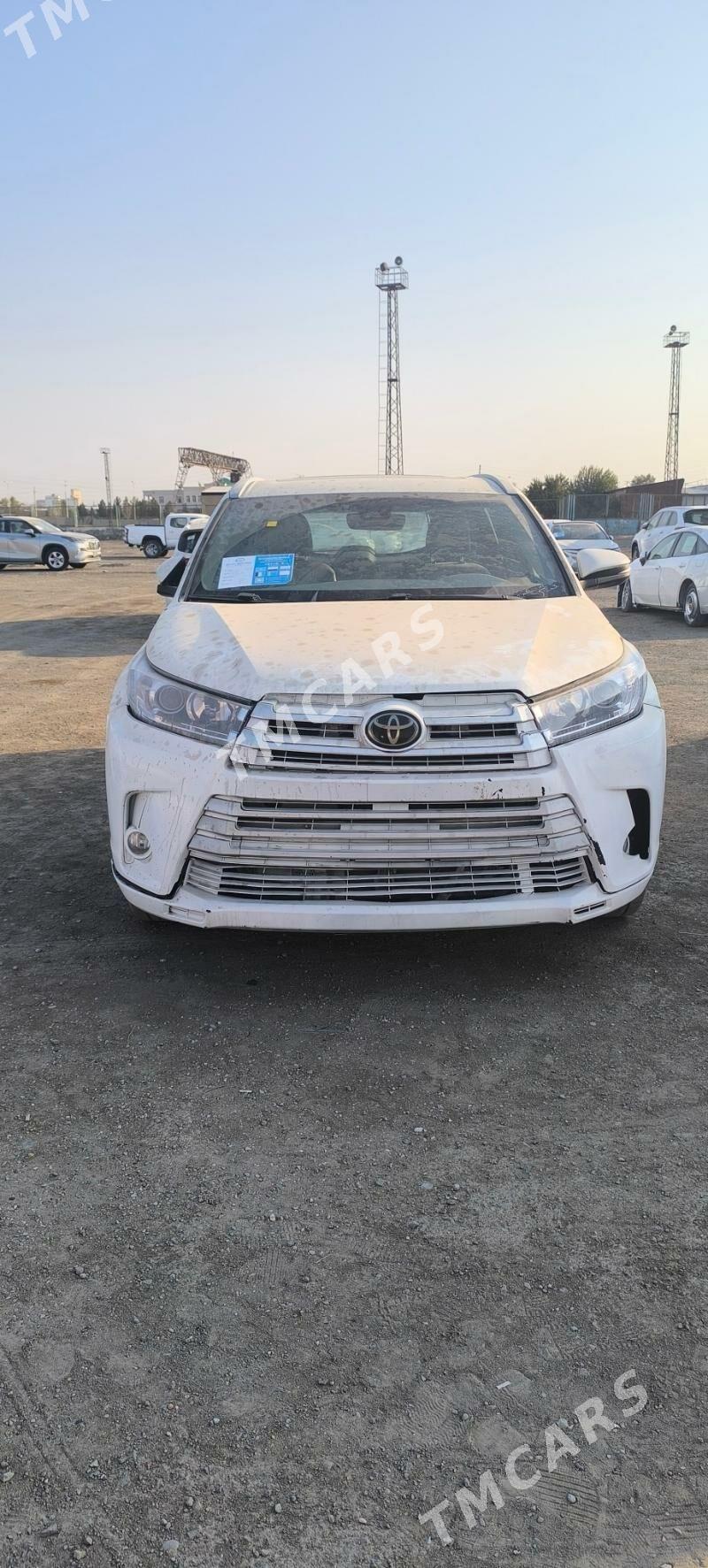 Toyota Highlander 2019 - 460 000 TMT - Мары - img 4