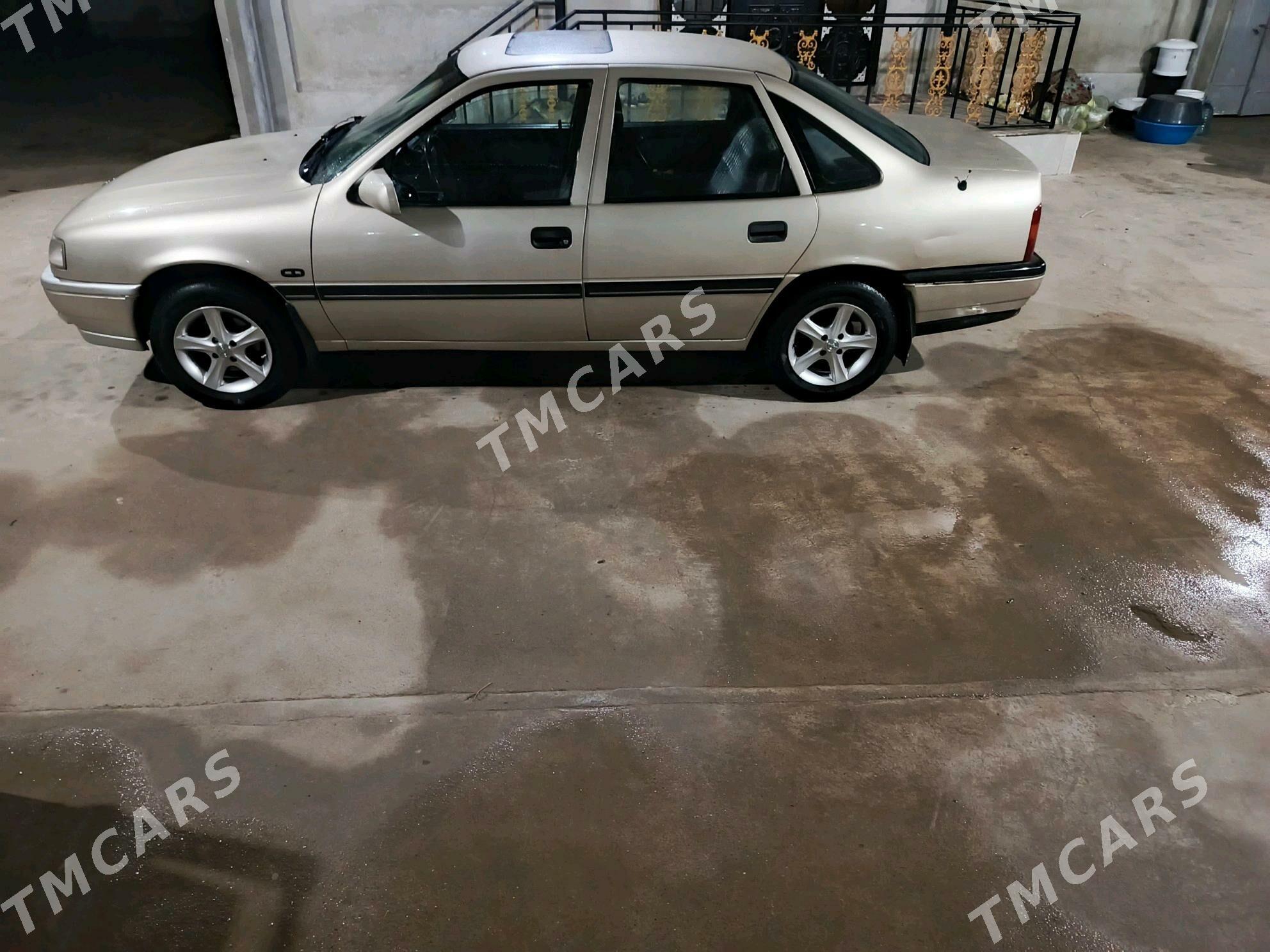 Opel Vectra 1995 - 40 000 TMT - Bagyr - img 3