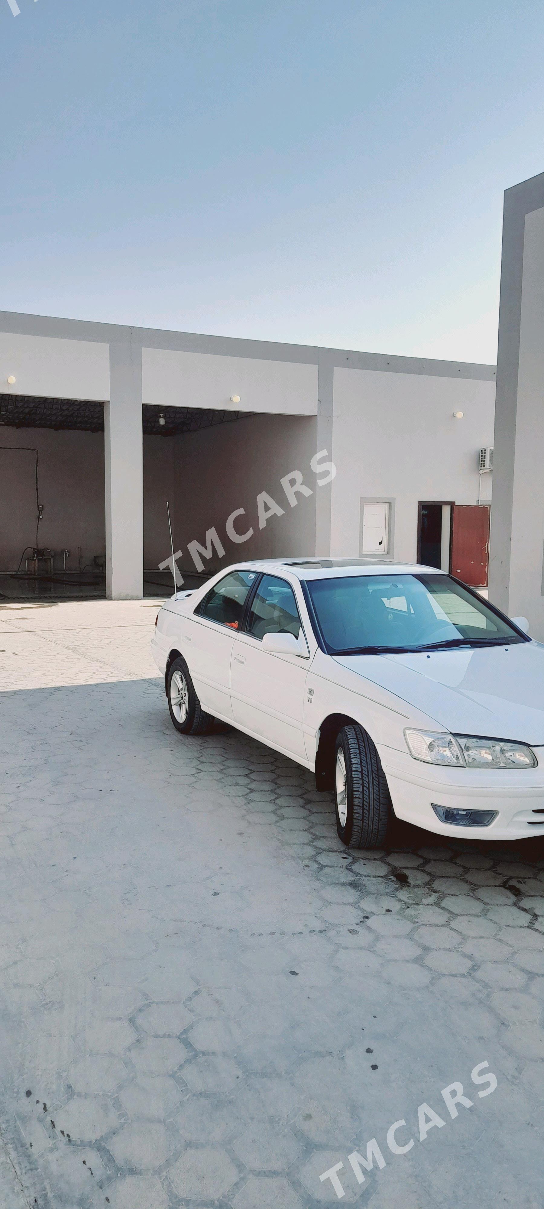 Toyota Camry 1999 - 118 000 TMT - Мары - img 3