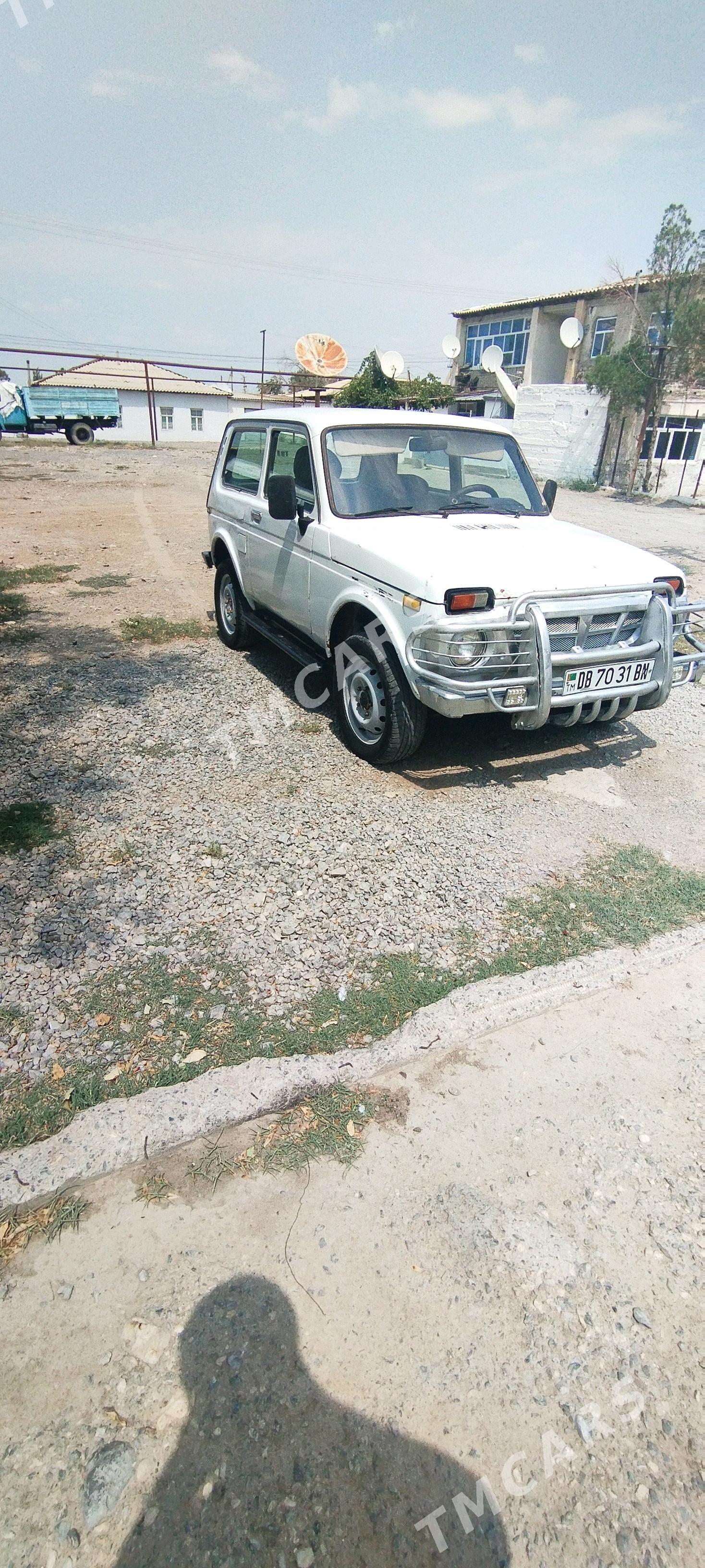 Lada Niva 2003 - 35 000 TMT - Гызыларбат - img 2