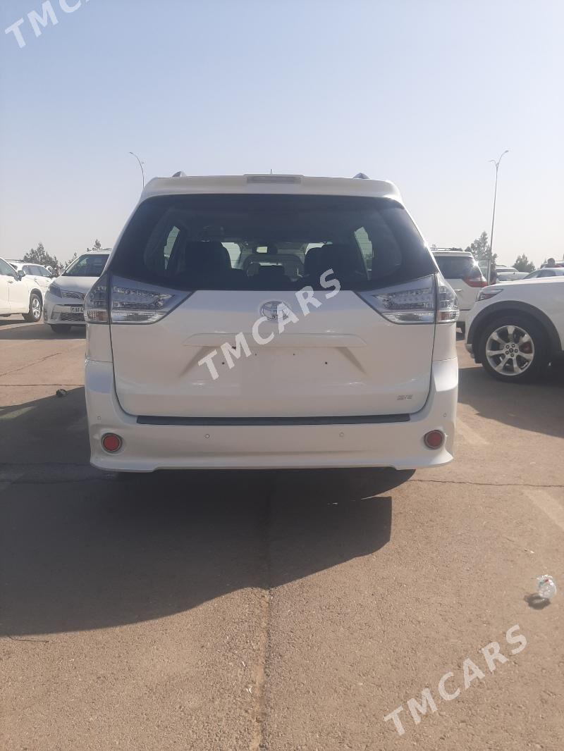 Toyota Sienna 2018 - 353 000 TMT - Aşgabat - img 4