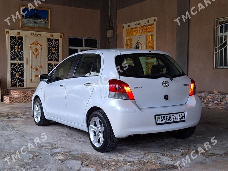 Toyota Yaris 2011 - 120 000 TMT - Aşgabat - img 3