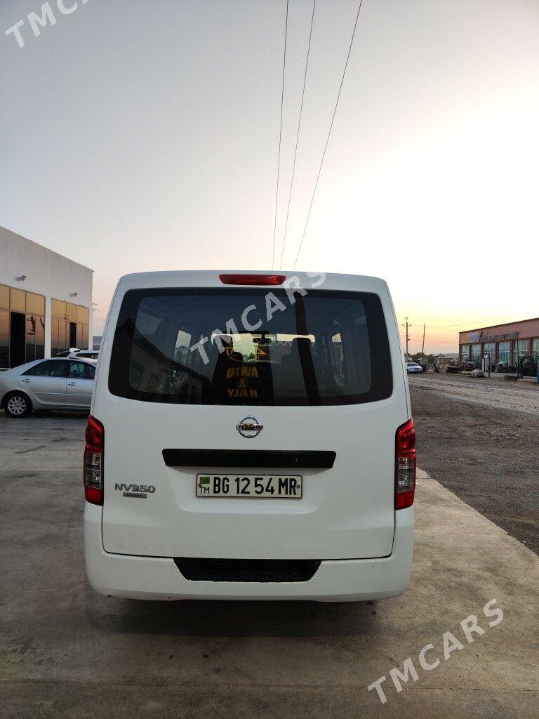 Nissan NV3500 2014 - 280 000 TMT - Векильбазар - img 5