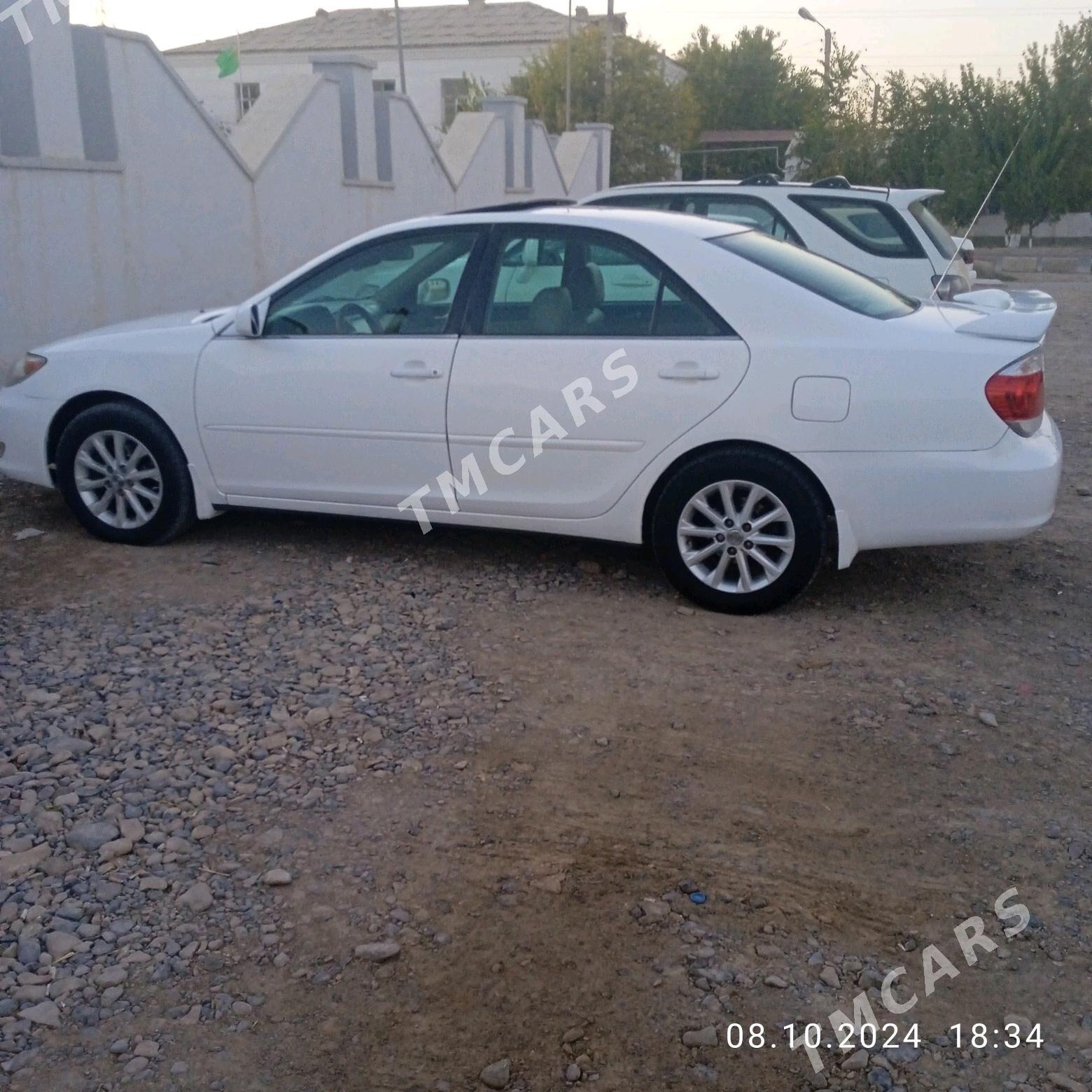 Toyota Camry 2003 - 142 000 TMT - Бабадайхан - img 2