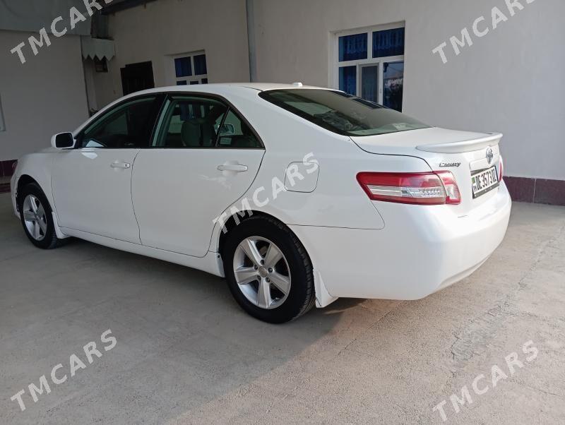 Toyota Camry 2011 - 160 000 TMT - Дашогуз - img 3