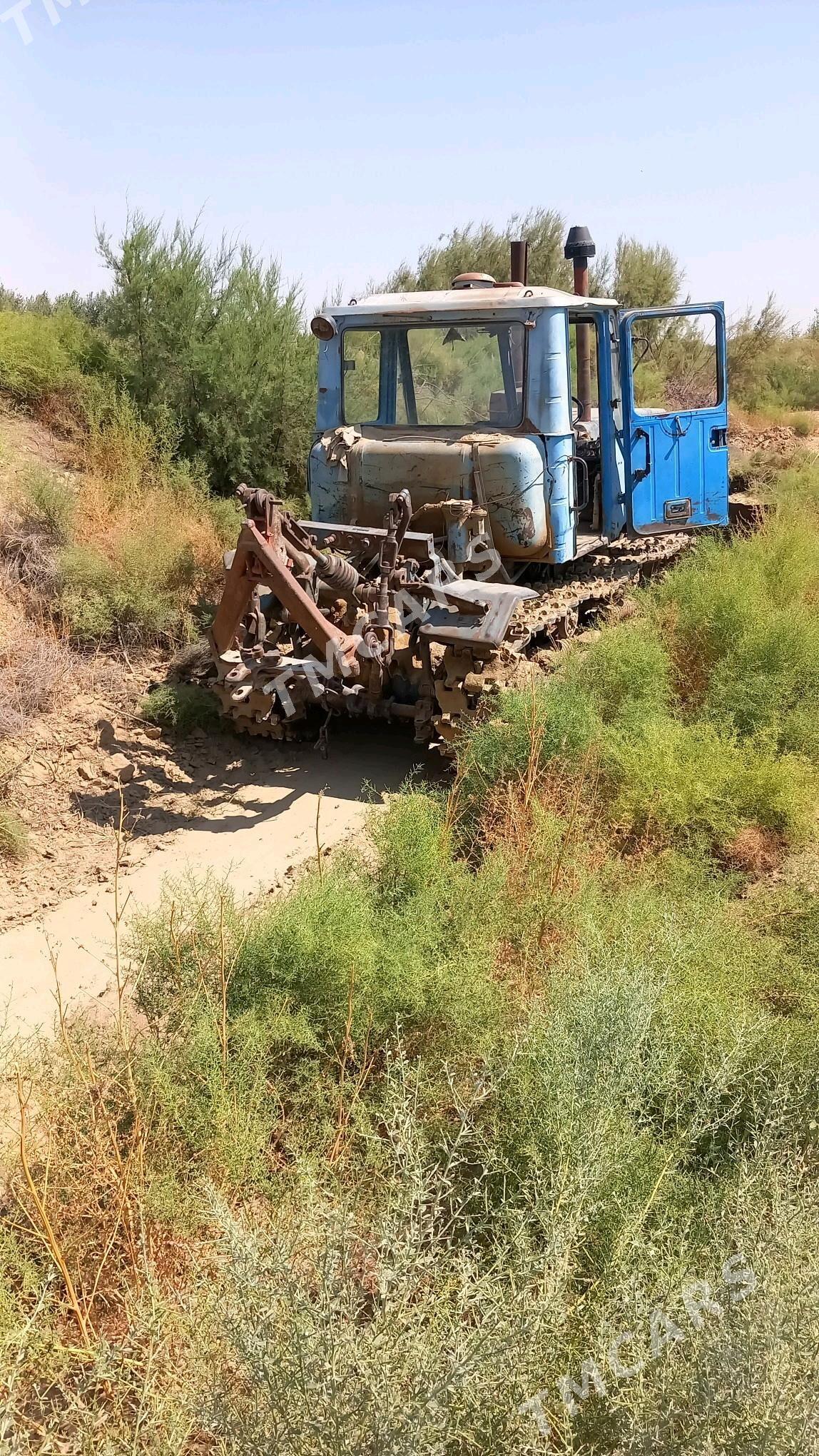 MTZ 82 2000 - 105 000 TMT - Халач - img 2