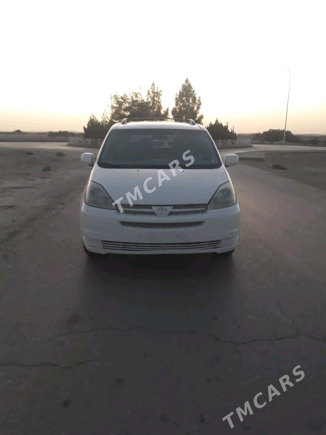 Toyota Sienna 2003 - 180 000 TMT - Jebel - img 2