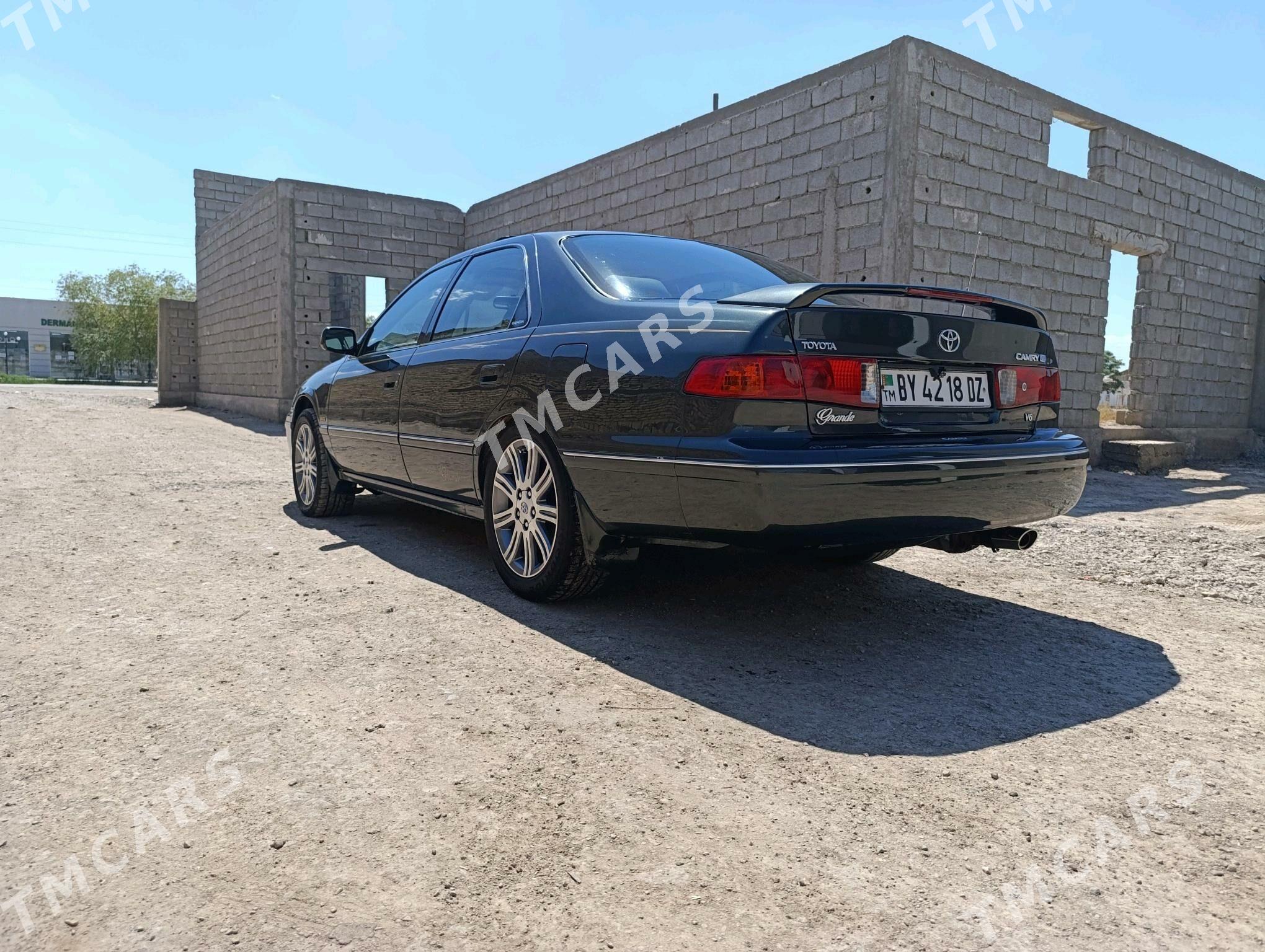 Toyota Camry 2001 - 145 000 TMT - Köneürgenç - img 4