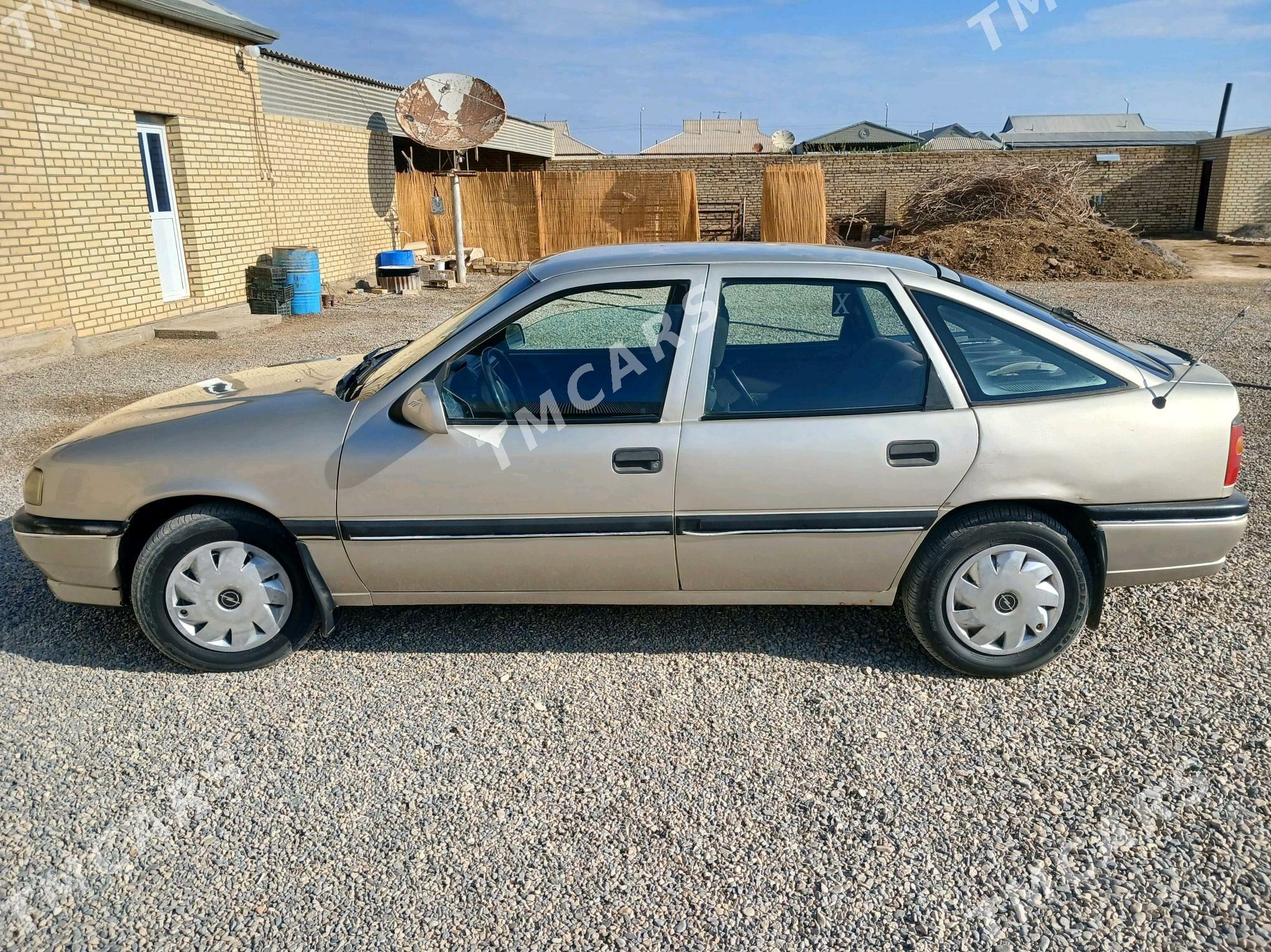 Opel Vectra 1992 - 25 000 TMT - Векильбазар - img 2