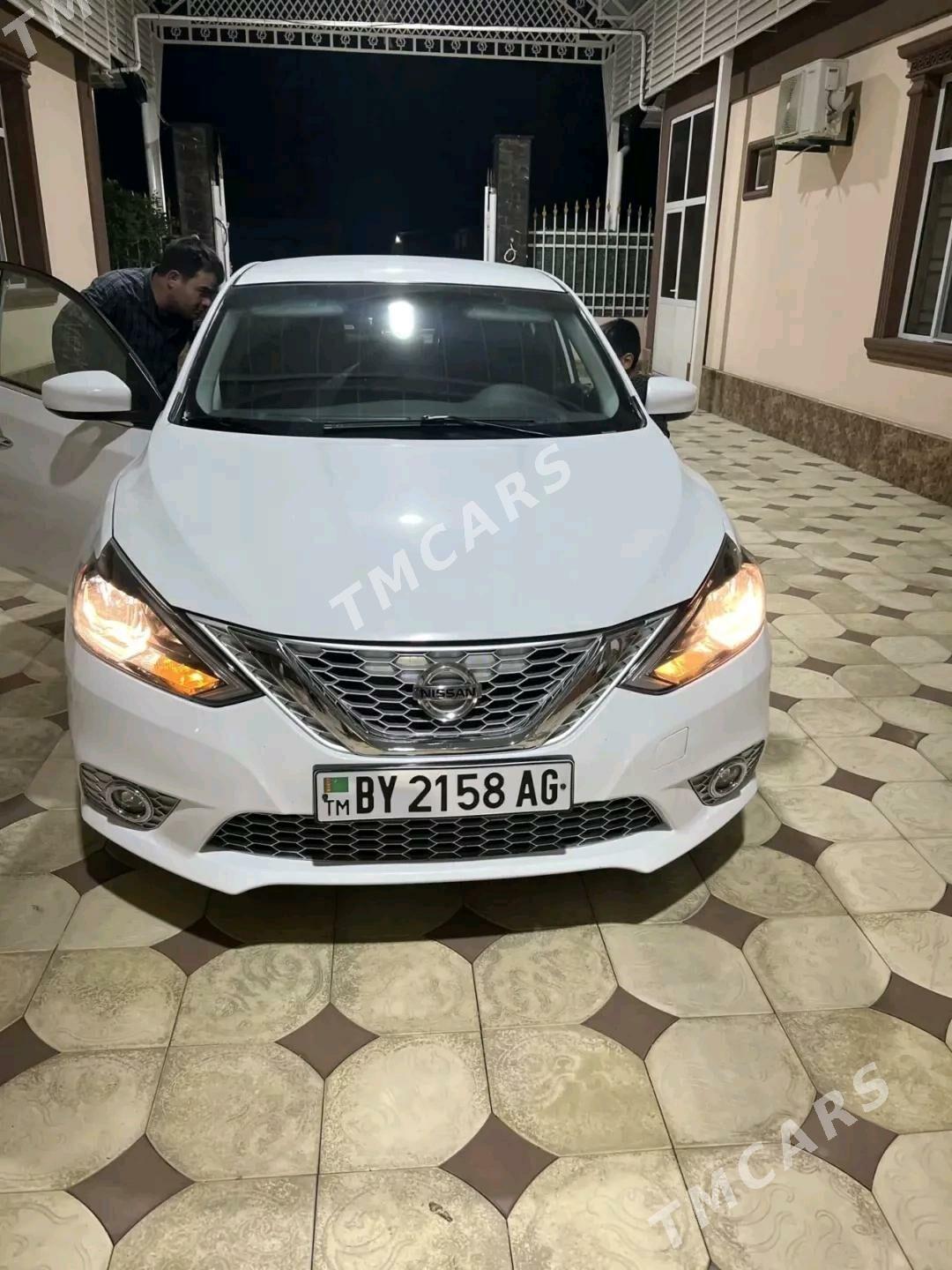 Nissan Sentra 2018 - 150 000 TMT - Бузмеин - img 3