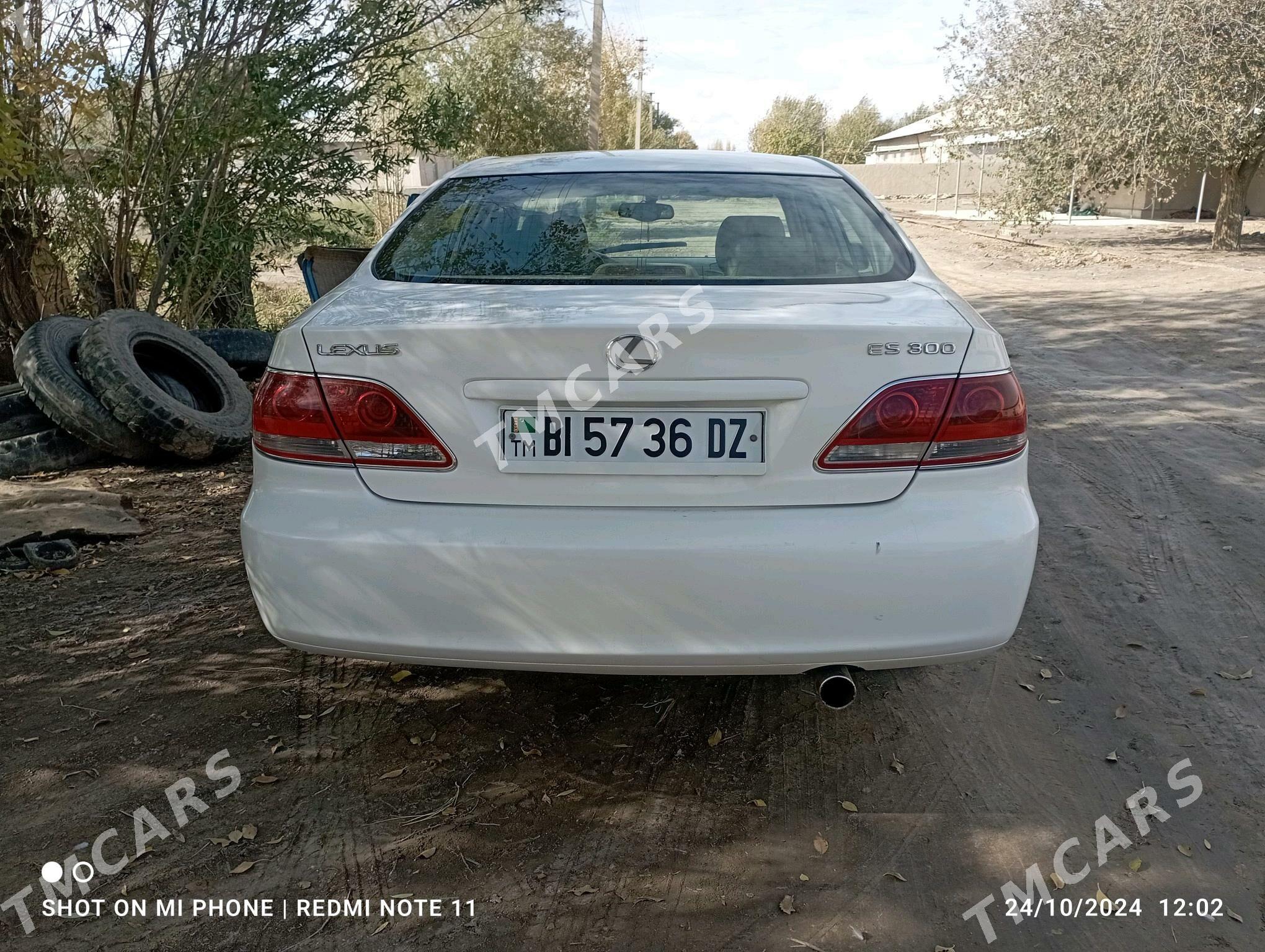 Lexus ES 300 2002 - 150 000 TMT - етр. Туркменбаши - img 5