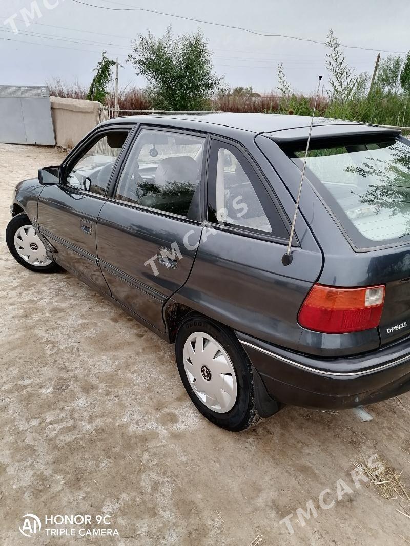 Opel Astra 1993 - 32 000 TMT - етр. Туркменбаши - img 8