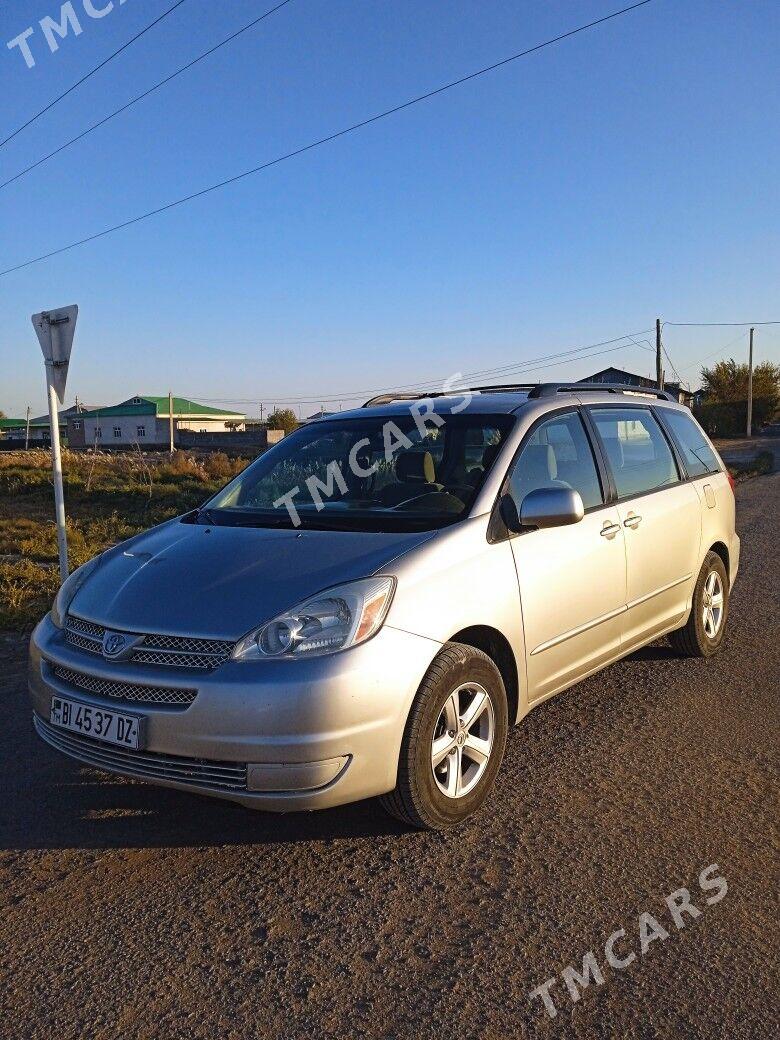 Toyota Sienna 2004 - 160 000 TMT - Кёнеургенч - img 2