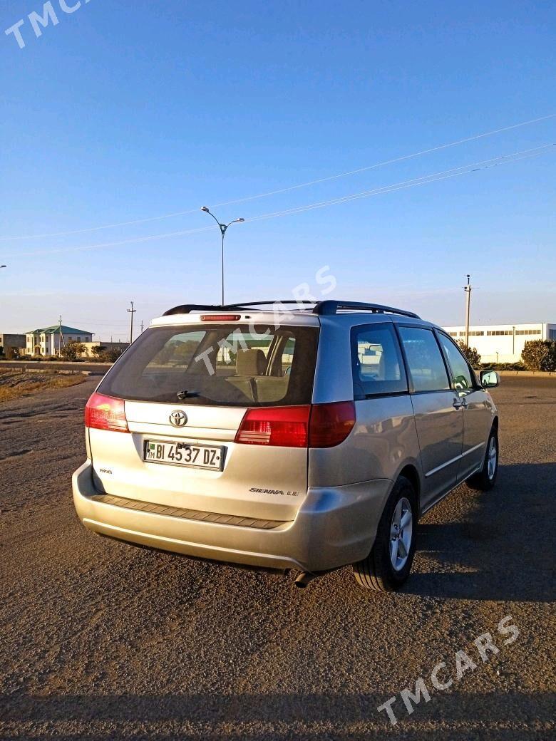 Toyota Sienna 2004 - 160 000 TMT - Кёнеургенч - img 4