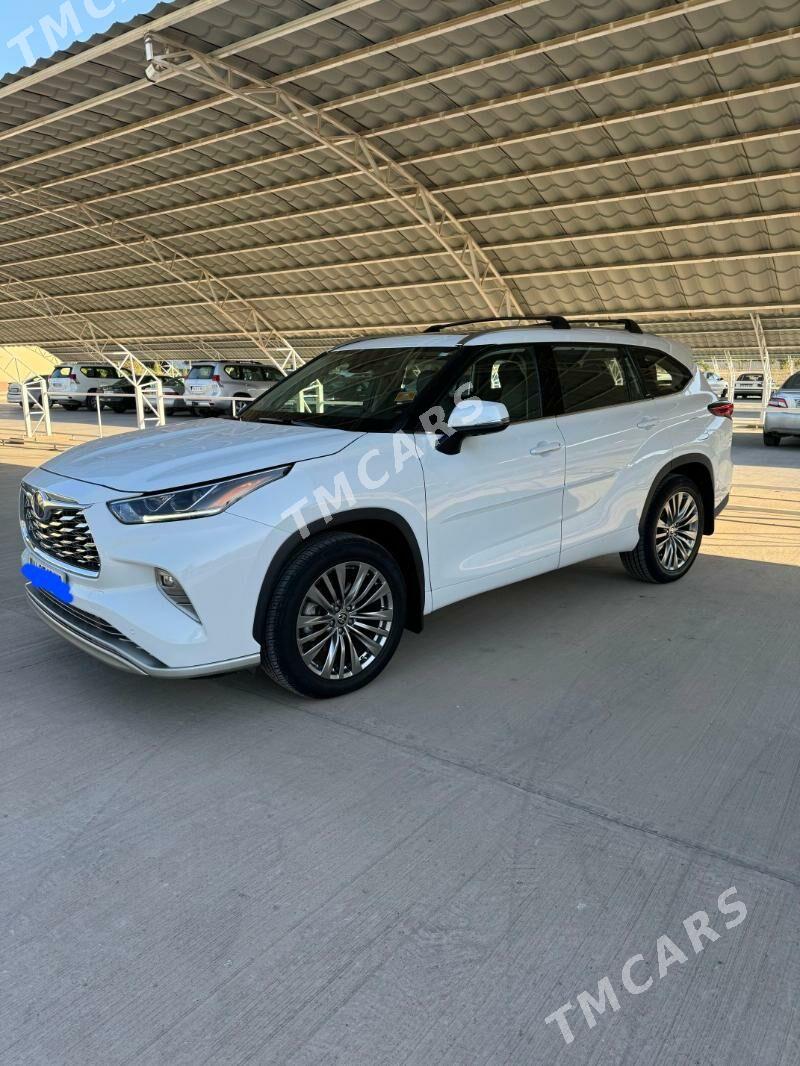 Toyota Highlander 2021 - 700 000 TMT - Baýramaly - img 3