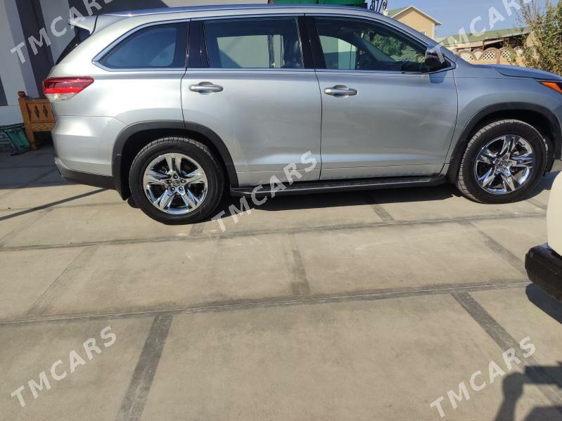 Toyota Highlander 2019 - 475 000 TMT - Мары - img 2