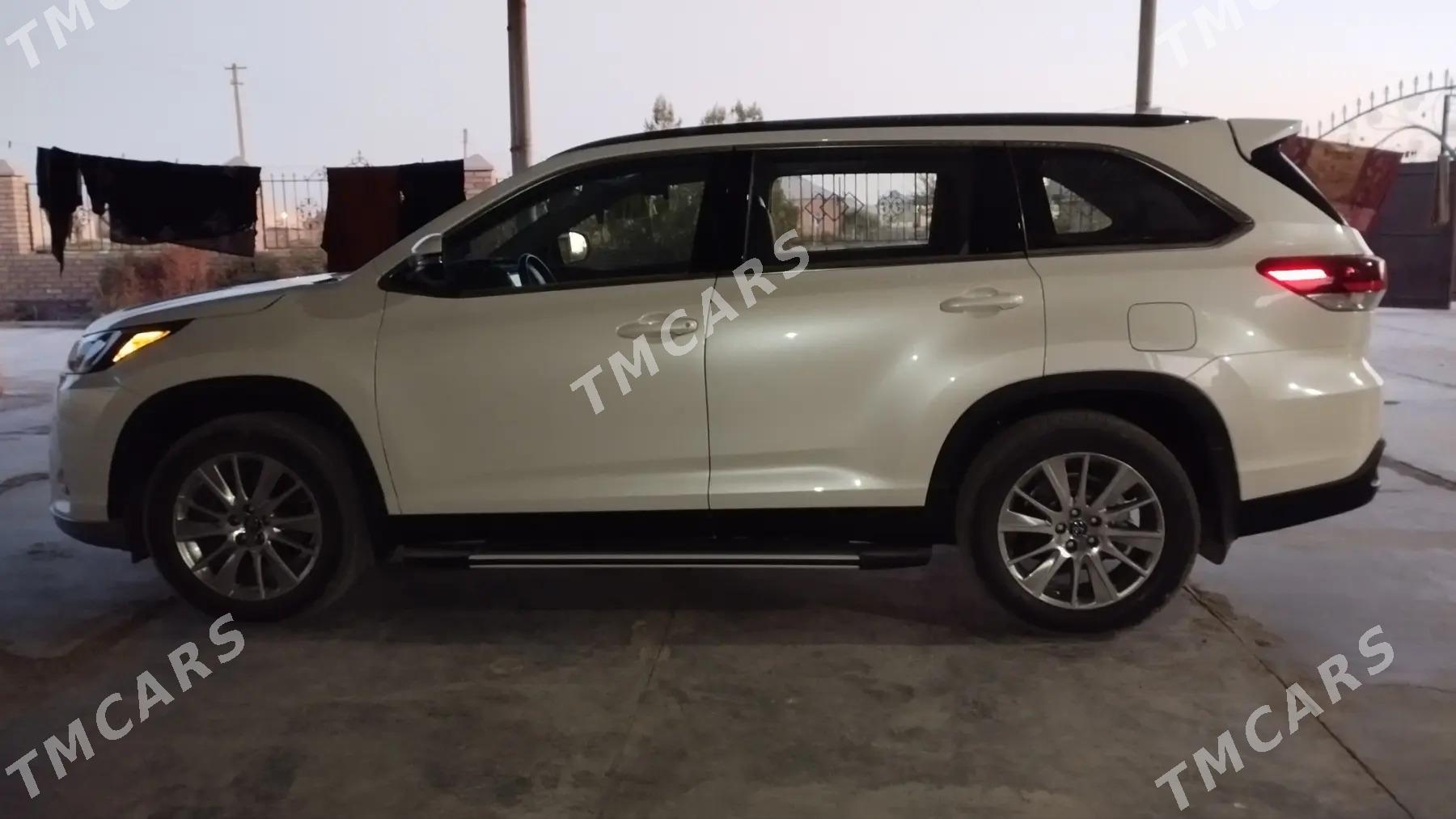 Toyota Highlander 2019 - 444 444 TMT - Мары - img 4