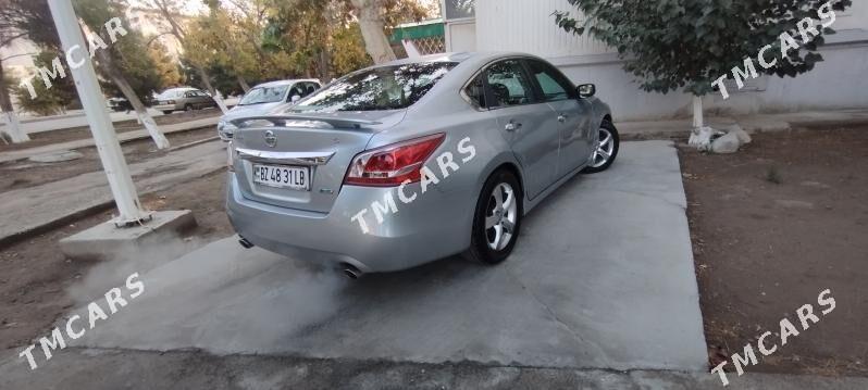 Nissan Altima 2013 - 100 000 TMT - Çärjew - img 3