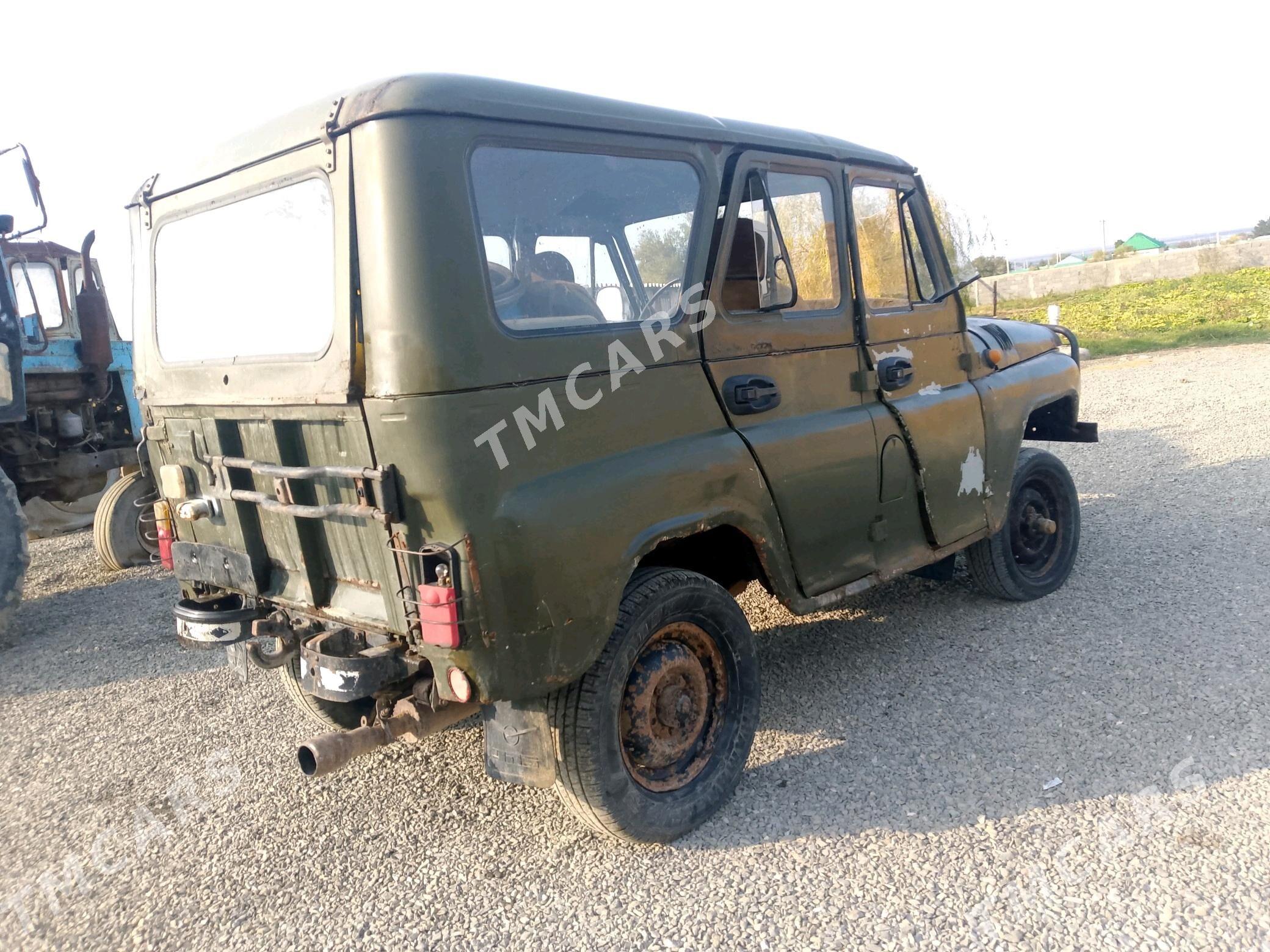 UAZ 469 2000 - 13 000 TMT - Bäherden - img 3