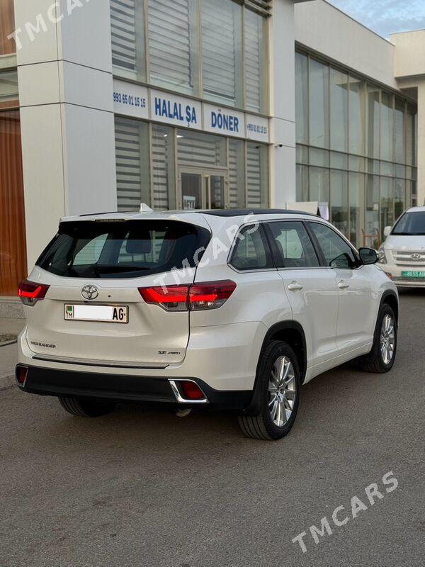 Toyota Highlander 2017 - 530 000 TMT - Ашхабад - img 4