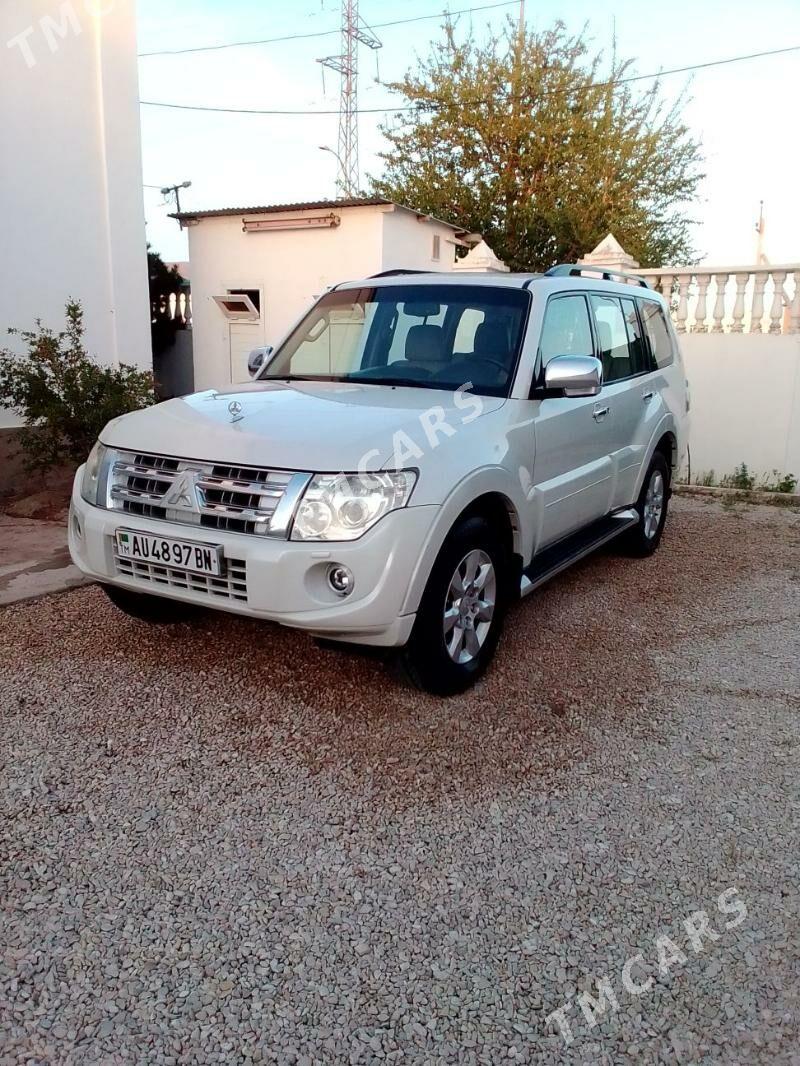 Mitsubishi Pajero 2013 - 280 000 TMT - Балканабат - img 3