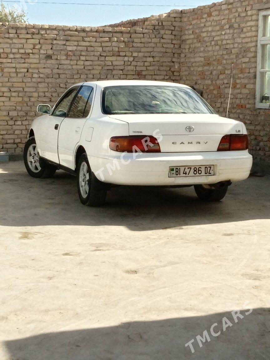 Toyota Camry 1996 - 74 000 TMT - Кёнеургенч - img 3