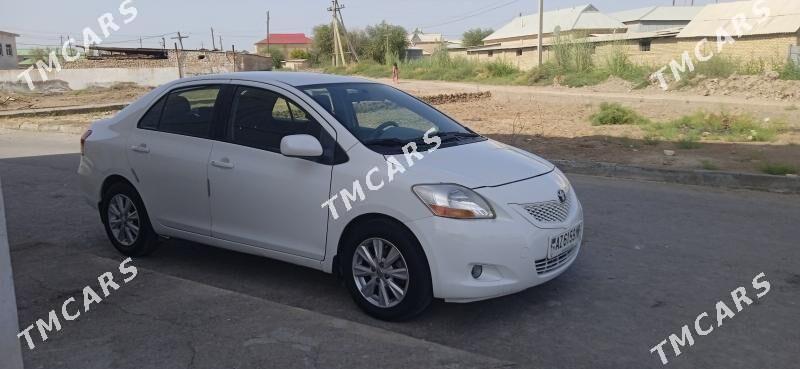 Toyota Yaris 2011 - 95 000 TMT - Мары - img 3