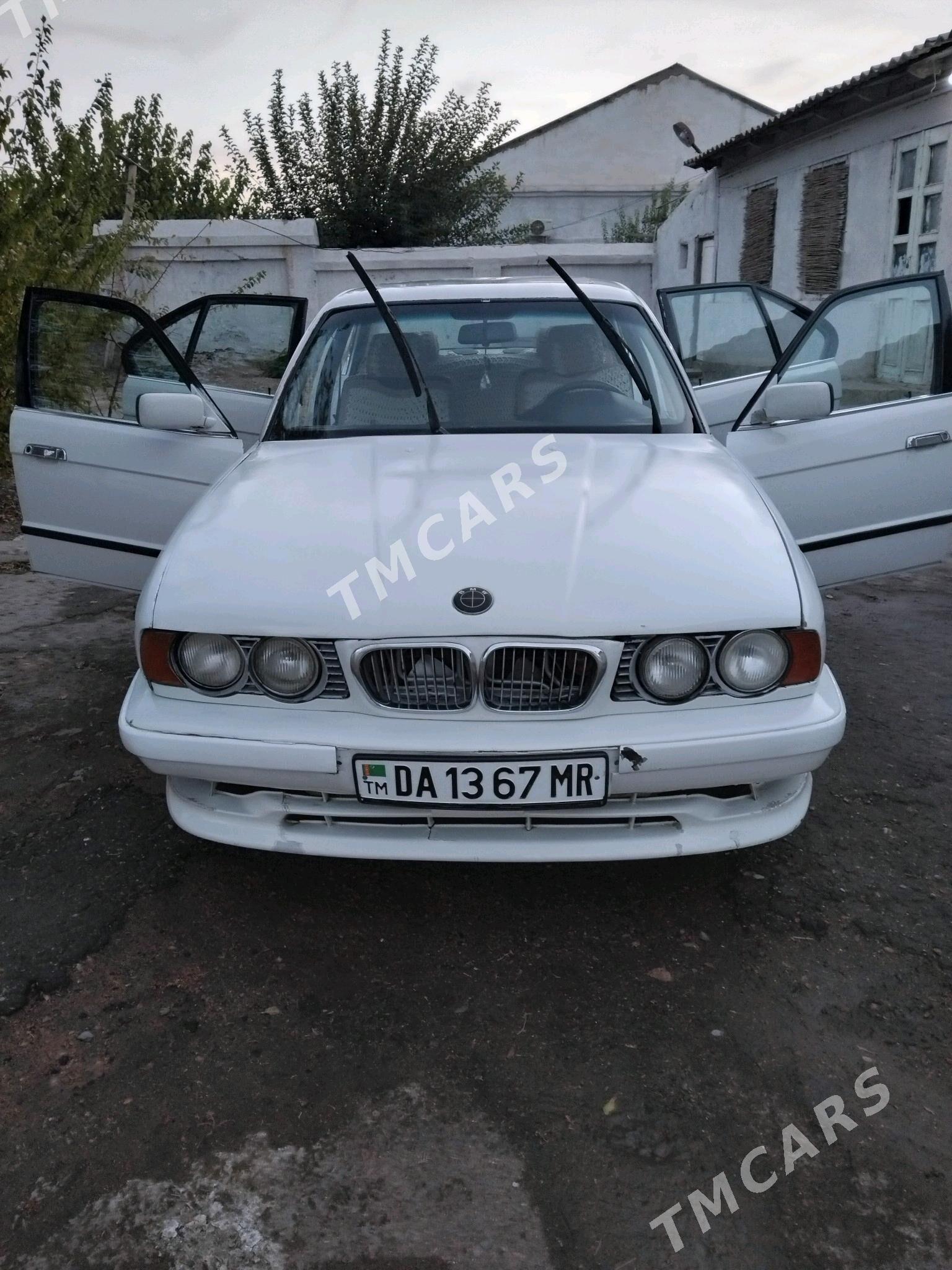 BMW 520 1990 - 40 000 TMT - Köneürgenç - img 4