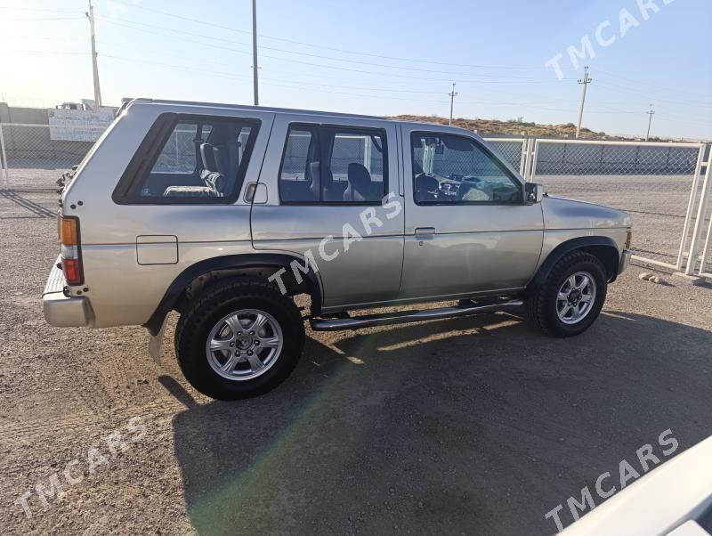 Nissan Pathfinder 1995 - 50 000 TMT - Aşgabat - img 2