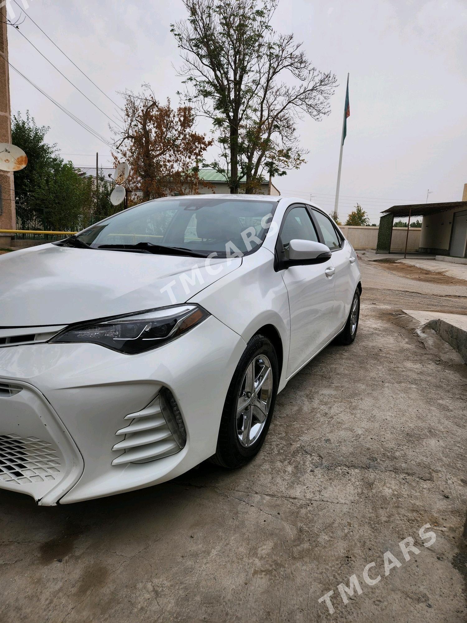 Toyota Corolla 2018 - 170 000 TMT - Çärjew - img 5