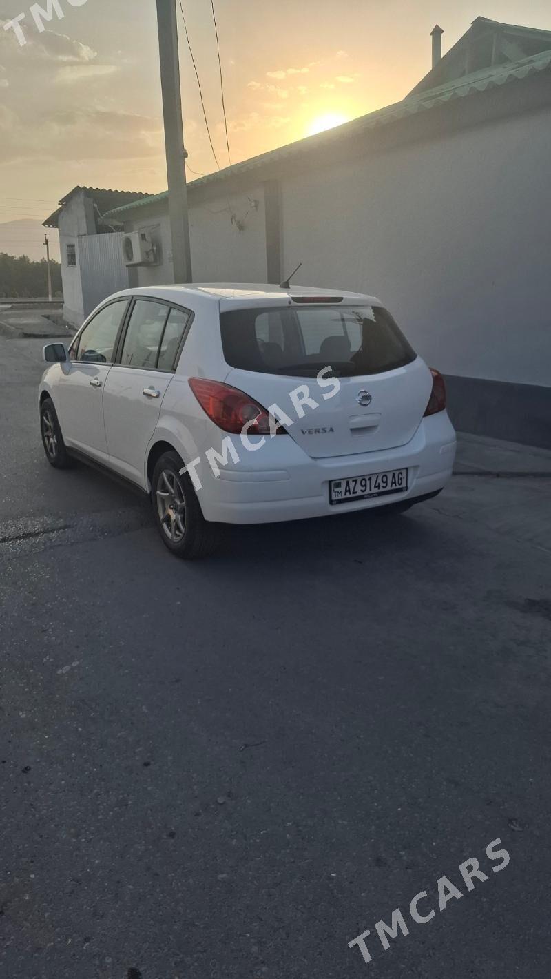 Nissan Versa 2010 - 106 000 TMT - Бузмеин - img 2