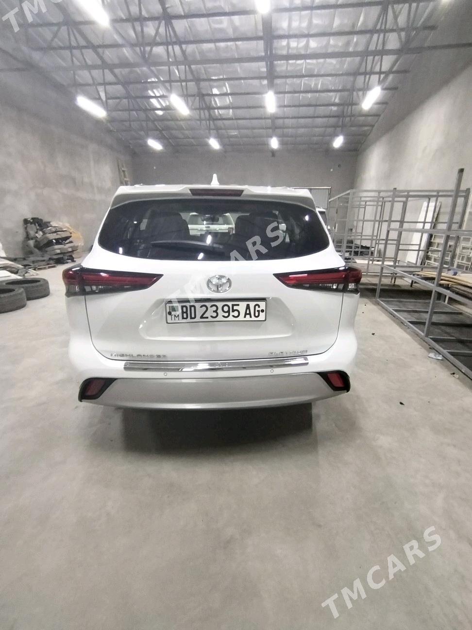 Toyota Highlander 2021 - 680 000 TMT - Aşgabat - img 3