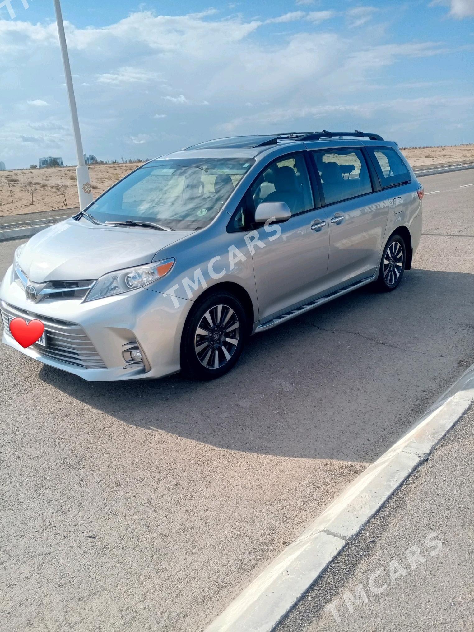 Toyota Sienna 2019 - 430 000 TMT - Туркменбаши - img 5