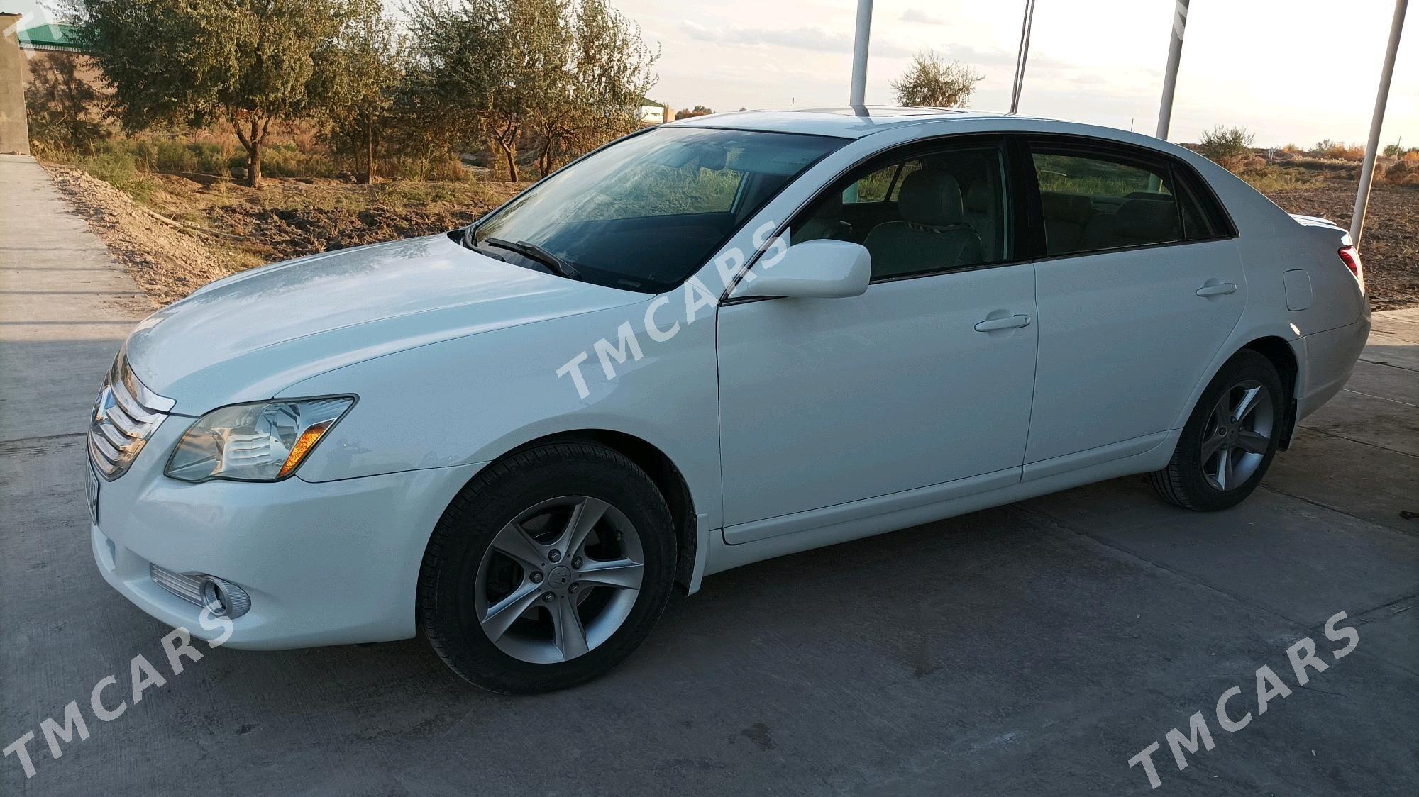 Toyota Avalon 2005 - 180 000 TMT - етр. Туркменбаши - img 2