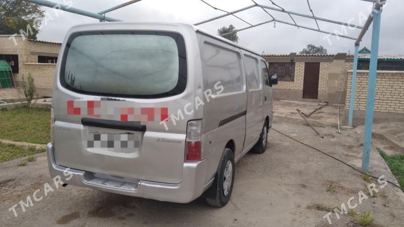 Toyota Hiace 2009 - 140 000 TMT - Kaka - img 3