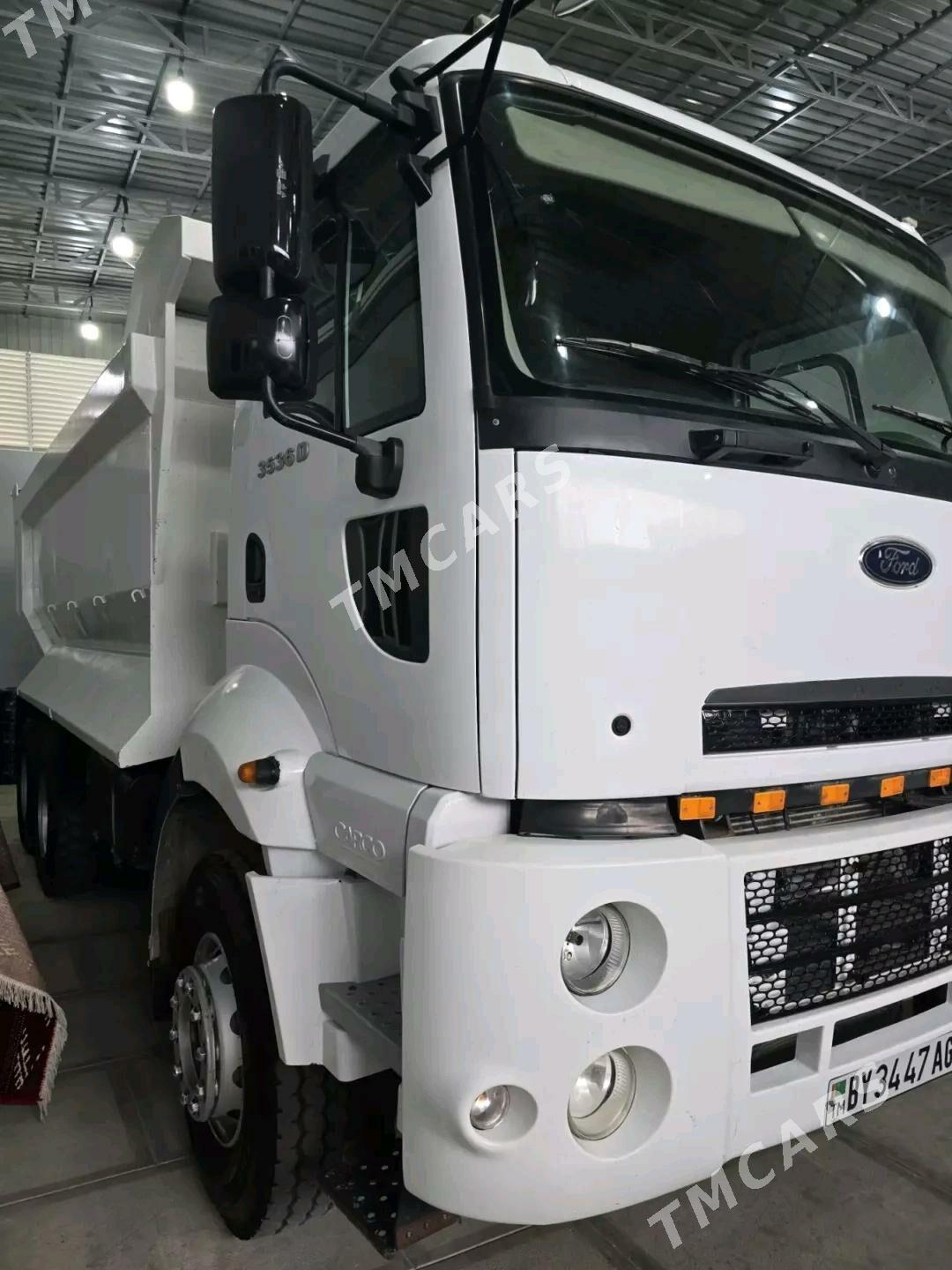 Ford Cargo 3535D 2015 - 765 000 TMT - Ашхабад - img 3