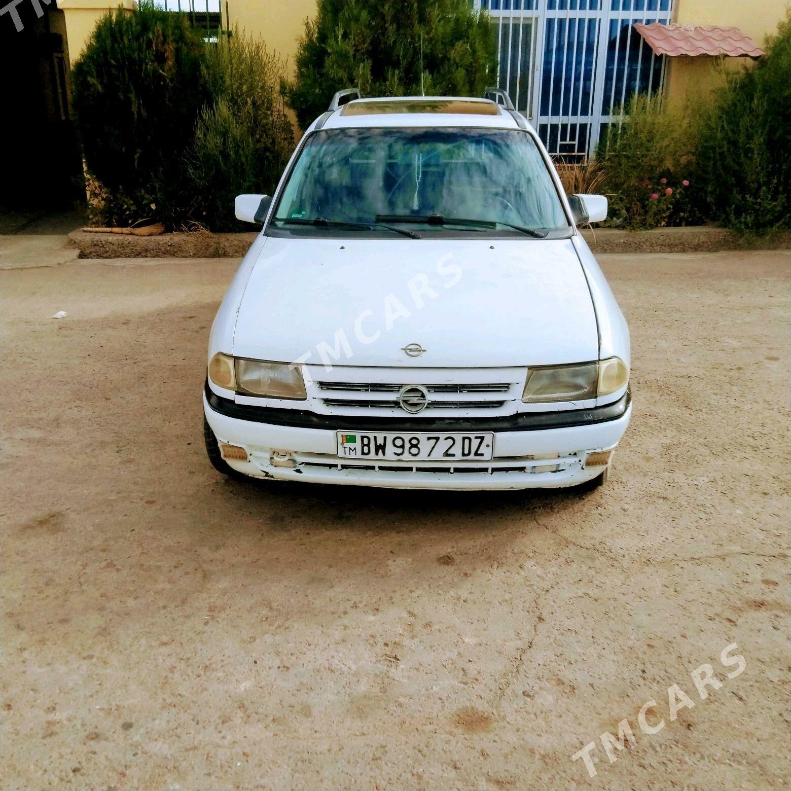 Opel Astra 1993 - 30 000 TMT - Губадаг - img 3