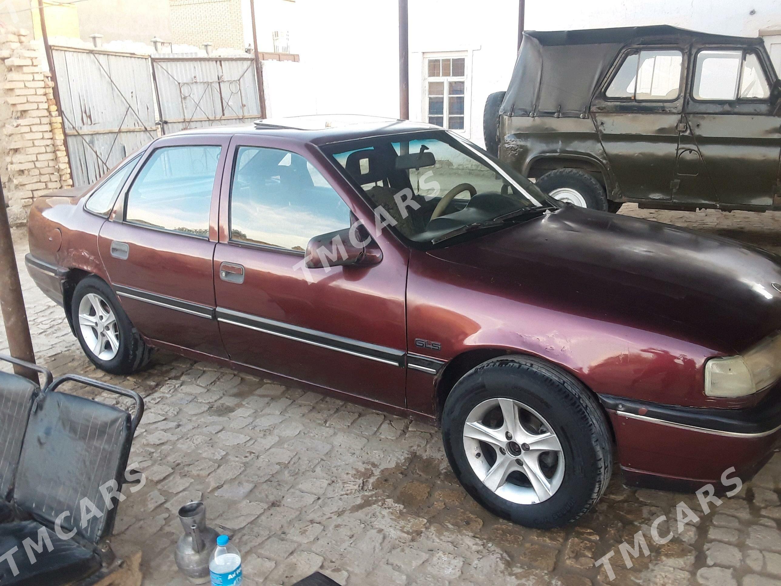 Opel Vectra 1990 - 25 000 TMT - Мары - img 2